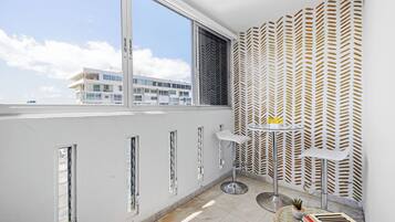 Luxury Apartment | Dining