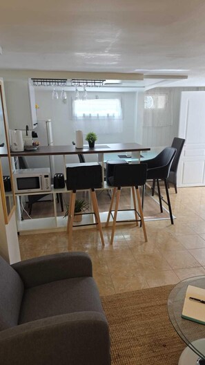 Interior - Cosy T2 with shared pool (optional) (La Ferté-Gaucher)