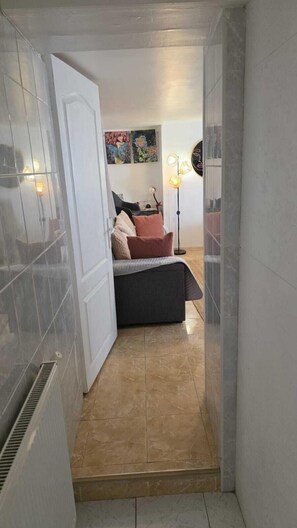 Interior - Cosy T2 with shared pool (optional) (La Ferté-Gaucher)