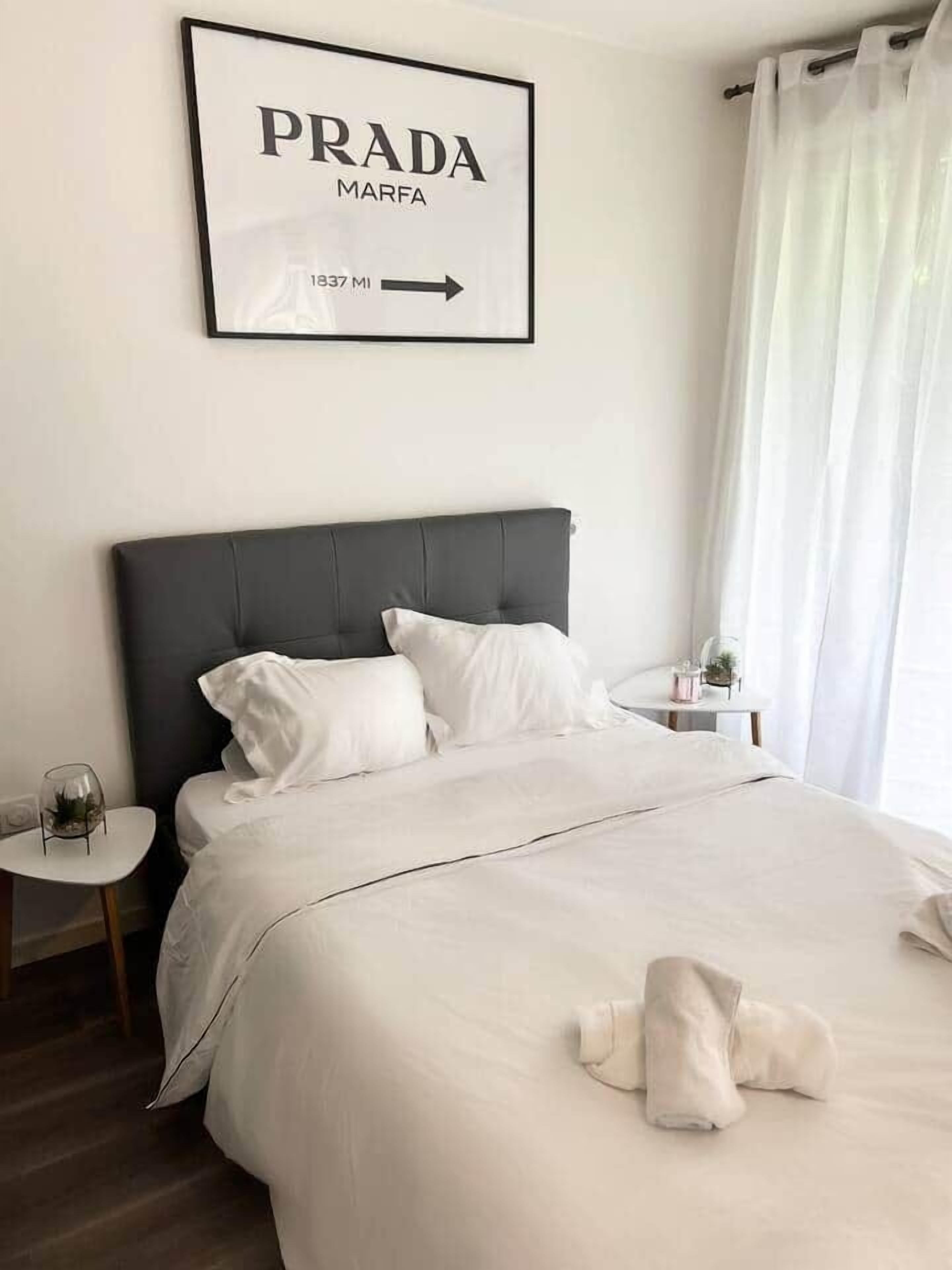 Fer et planche à repasser, Wi-Fi, draps fournis