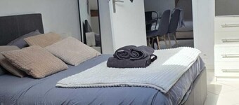 Pretty T3 circuit with shared pool (optional)