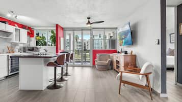 Deluxe Apartment, Balcony | Interior