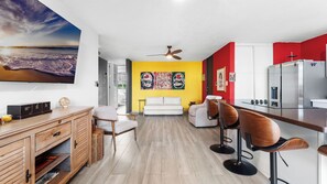 Deluxe apartman, erkély | Nappalirész