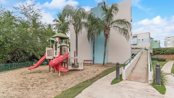 Deluxe Apartment, Balcony | Children's area