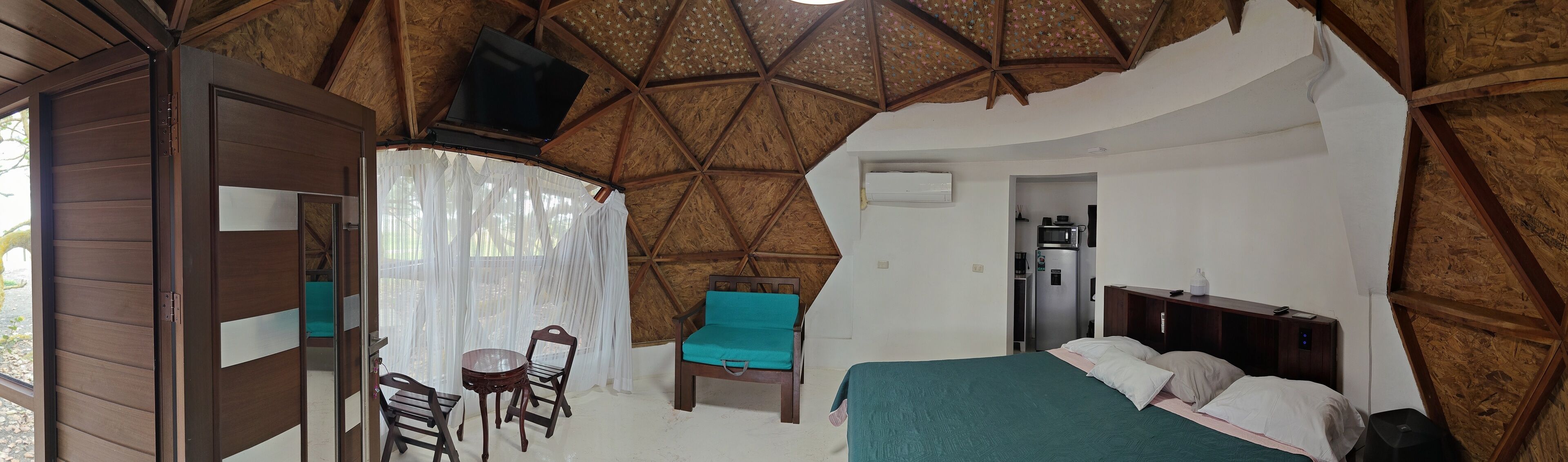 Deluxe Bungalow, Beach View | Select Comfort beds, desk, free WiFi, bed sheets