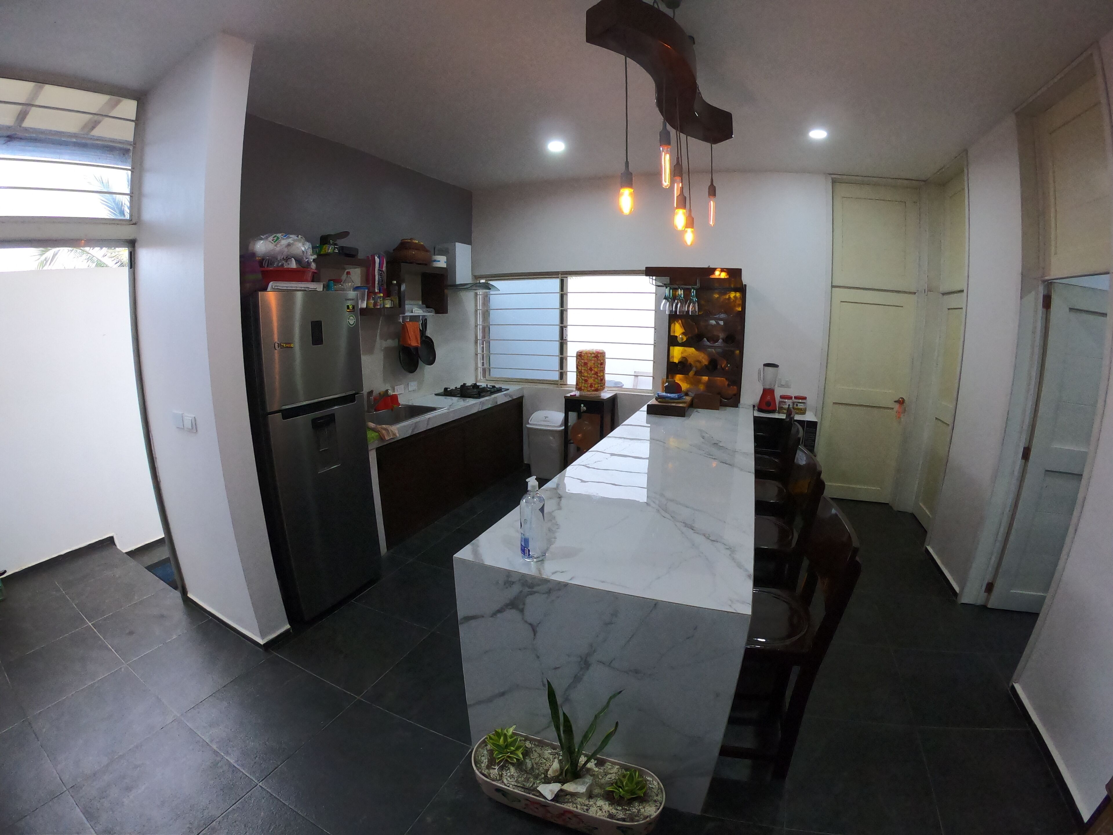 Family Suite, Sea View | Private kitchen | Fridge, microwave, coffee/tea maker, cookware/dishes/utensils