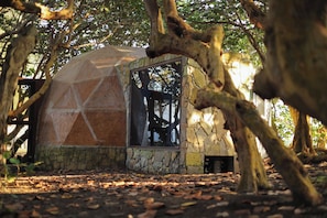 Deluxe-Bungalow, Meerblick | Terrasse/Patio