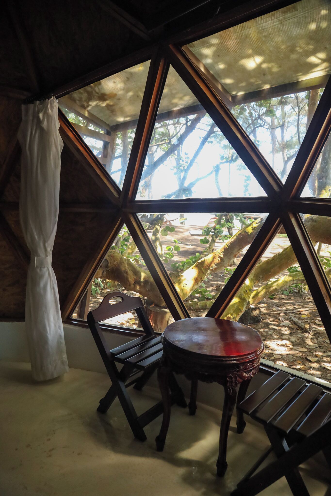 Deluxe Bungalow, Beach View | Tempat makan