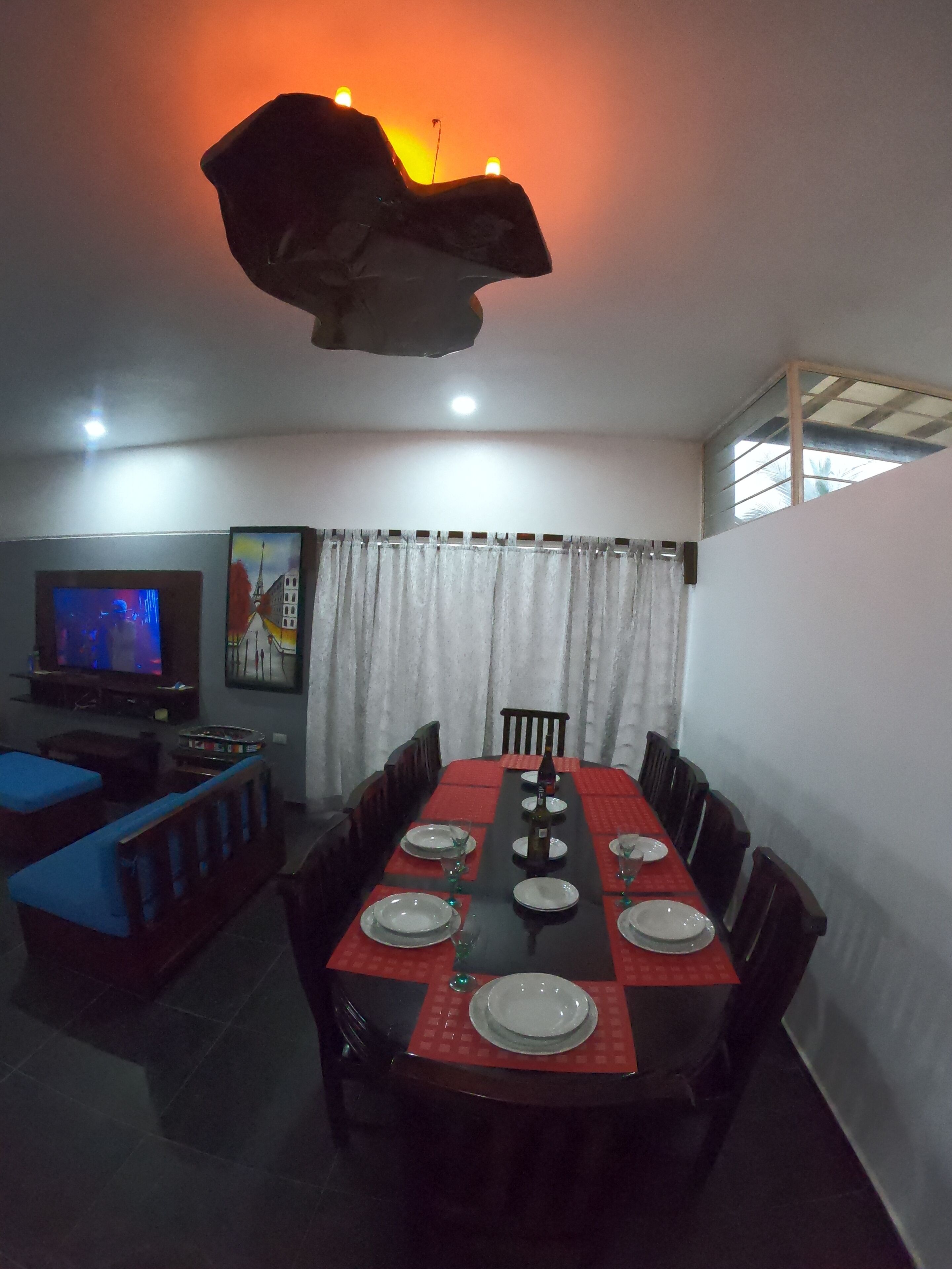 Suite familiar, vista al mar | Restaurantes