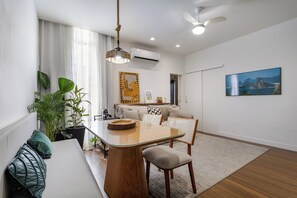 Interior - Sanci Mare: 1 Bedroom and 2 Bathroom in Copacabana (Rio de Janeiro)