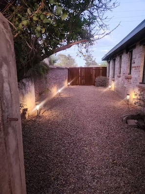 Property grounds - Hidden in Gem in the Old Pueblo,. Located in the Heart of Tucson (Tucson)