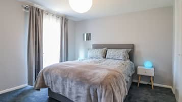 2 bilik tidur, dihias secara berasingan