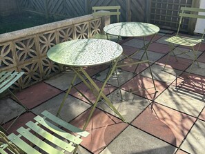 Cottage | Outdoor dining - Sea Rose Cottage (Broadstairs)