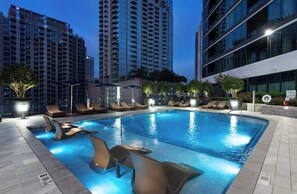 Pool - Creative Skyhouse in Midtown (Atlanta)
