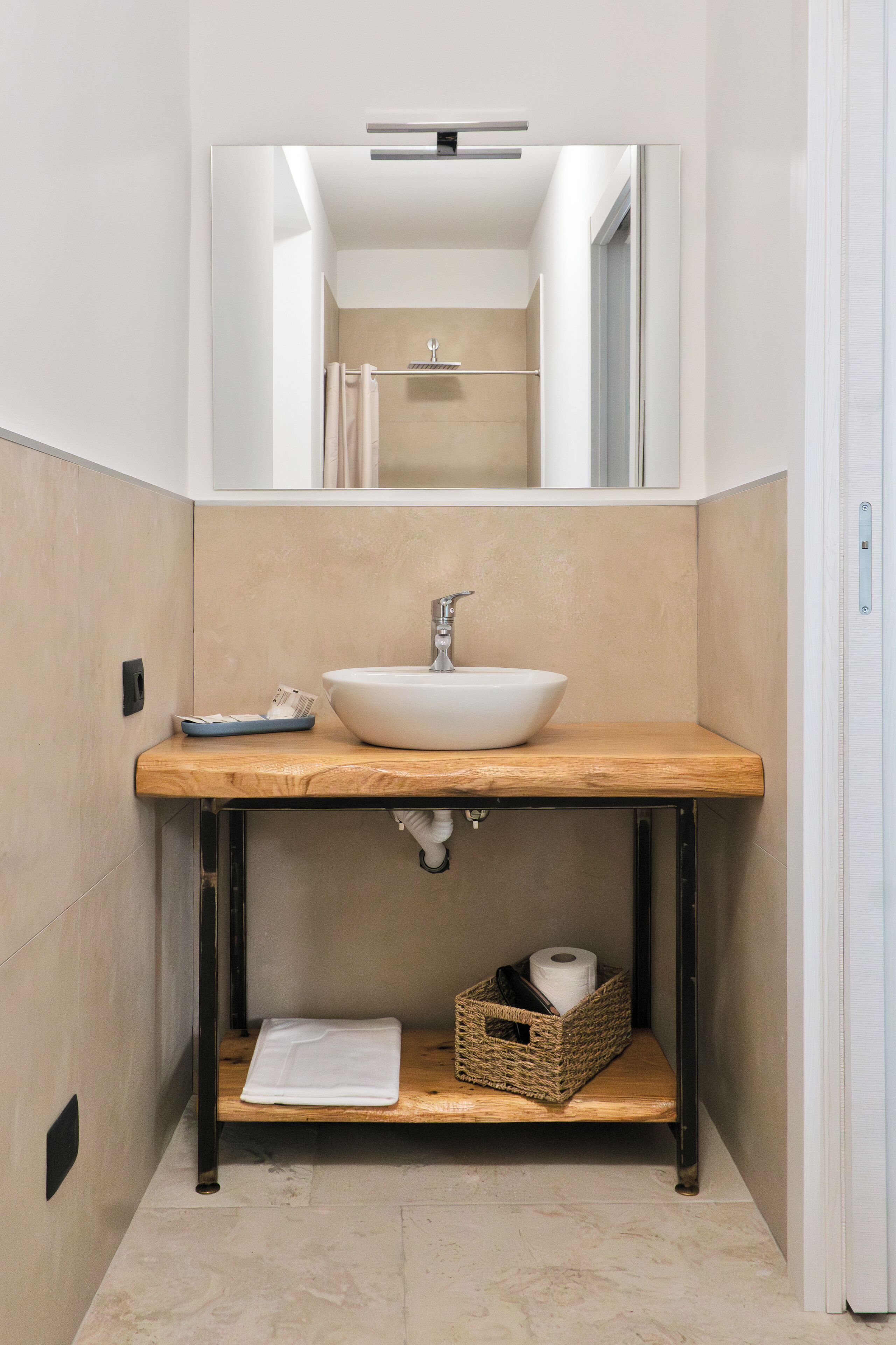 Classic Double Room, Hill View | Bathroom | Free toiletries, hair dryer, towels, soap