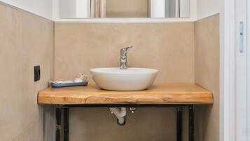 Classic Double Room, Hill View | Bathroom | Free toiletries, hair dryer, towels, soap