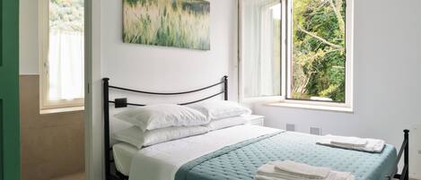 Classic Double Room, Hill View | Free WiFi