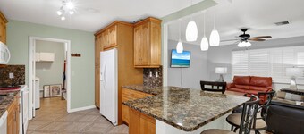 Modern Executive Stay at 211 South Lake Drive – Lehigh Acres, FL