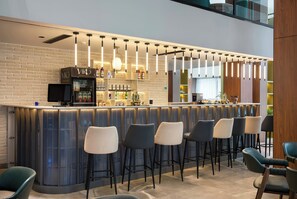 Bar (on property) - Afrosiyob Regency Hotel (Tashkent)