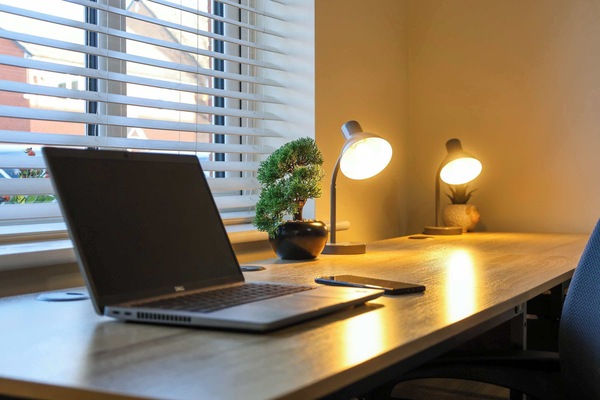 Living room/Lounge showing the work desk, with 2 working spaces