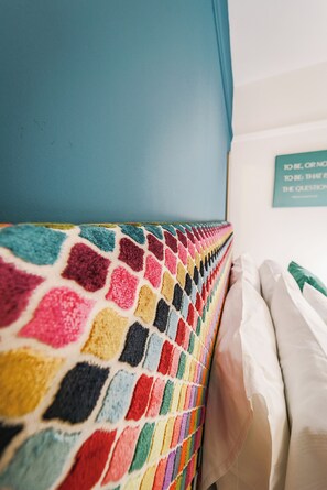 Interior detail - The Adelphi | Super King Studio w/ Free Parking (Stratford-upon-Avon)