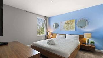 Bügeleisen/Bügelbrett, Reisekinderbett, WLAN, Bettwäsche