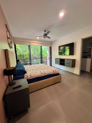 2 bedrooms, in-room safe, desk, iron/ironing board - Centro & Quiet -Modern large apartment with private terrace 7 Min walk to beach! (Playa del Carmen)