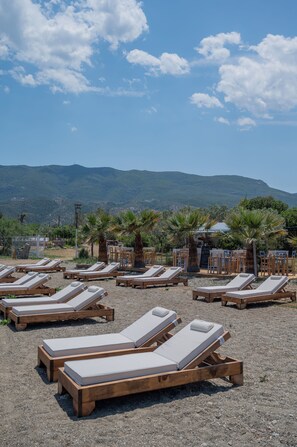 Property grounds - Odyssey Eco Farm Glamping (Troizinia)