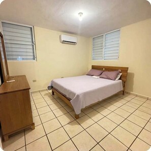 3 bedrooms, iron/ironing board, WiFi, bed sheets - 3BR Family Home in Salinas PR - A/C, WiFi & Private Parking (Salinas)