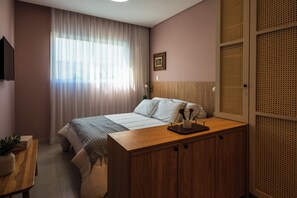 3 makuuhuonetta, silitysrauta/-lauta, Wi-Fi, vuodevaatteet