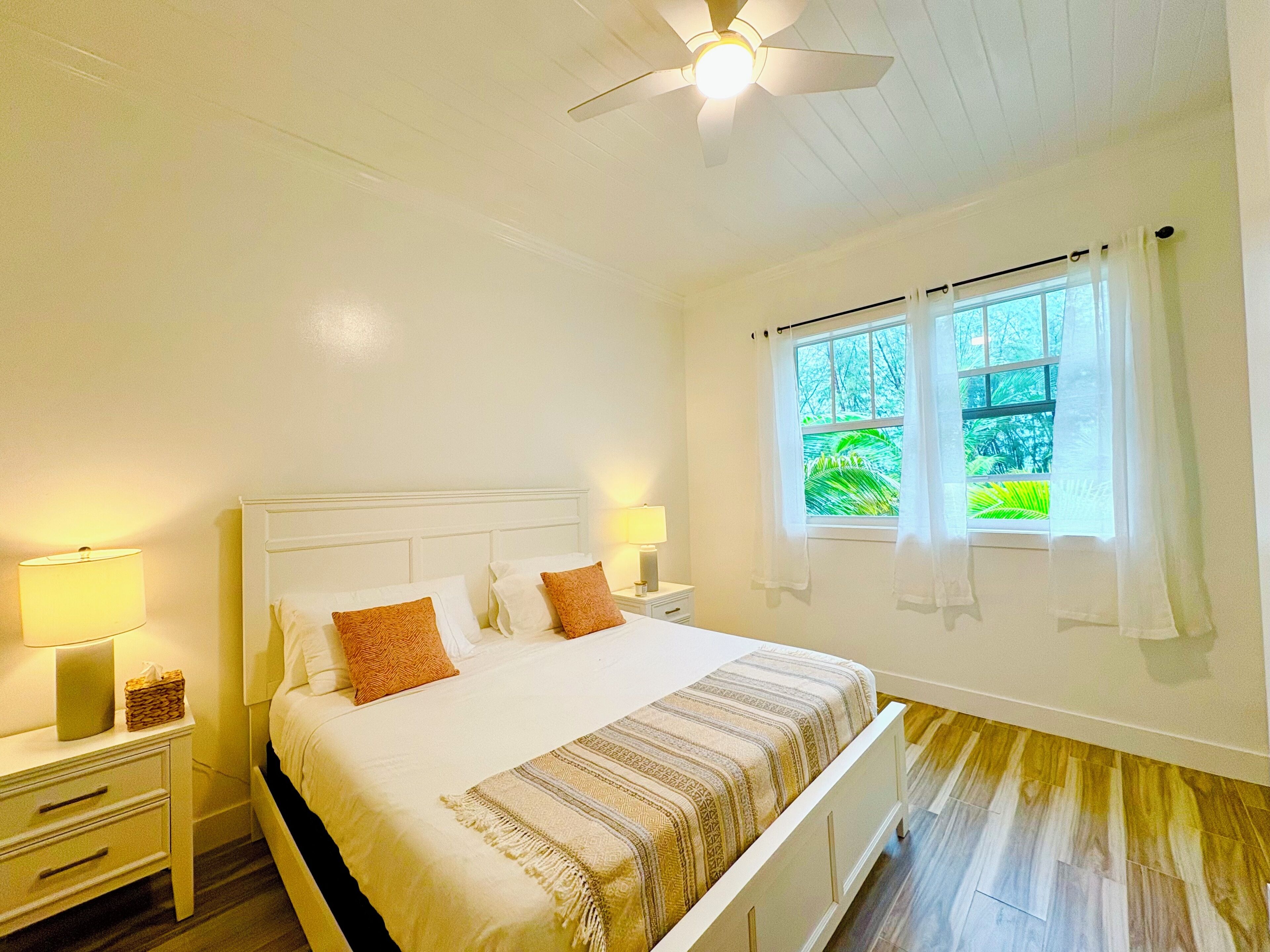 3 bedrooms, desk, iron/ironing board, free WiFi