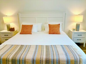 3 bedrooms, desk, iron/ironing board, free WiFi