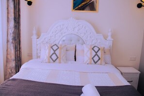 2 bedrooms, iron/ironing board, WiFi, bed sheets - Mivida by Garden city Mall (Nairobi)