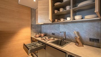 Tủ lạnh, lò vi sóng, lò nướng, bếp nấu