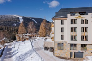 Exterior - Palace Apartments (Špindlerův Ml ýn)