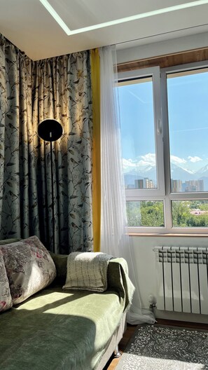 TV - Best Mountain View! Family-friendly (Almaty)