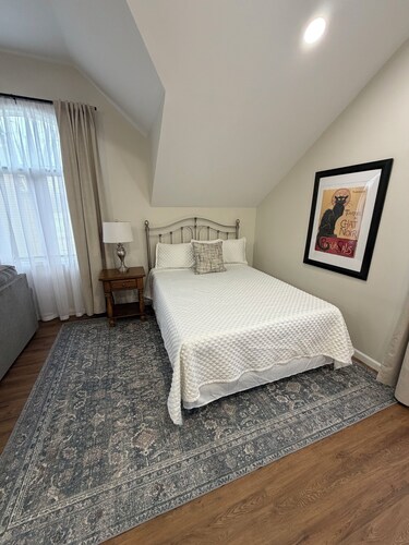 Brand-New Studio Near Purdue & Downtown