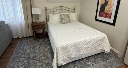 Brand-New Studio Near Purdue & Downtown