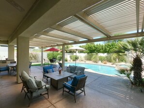Outdoor dining - Gated Rancho Mirage Oasis w/ Pool & Spa (Rancho Mirage)