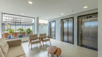Basic Apartment | Interior