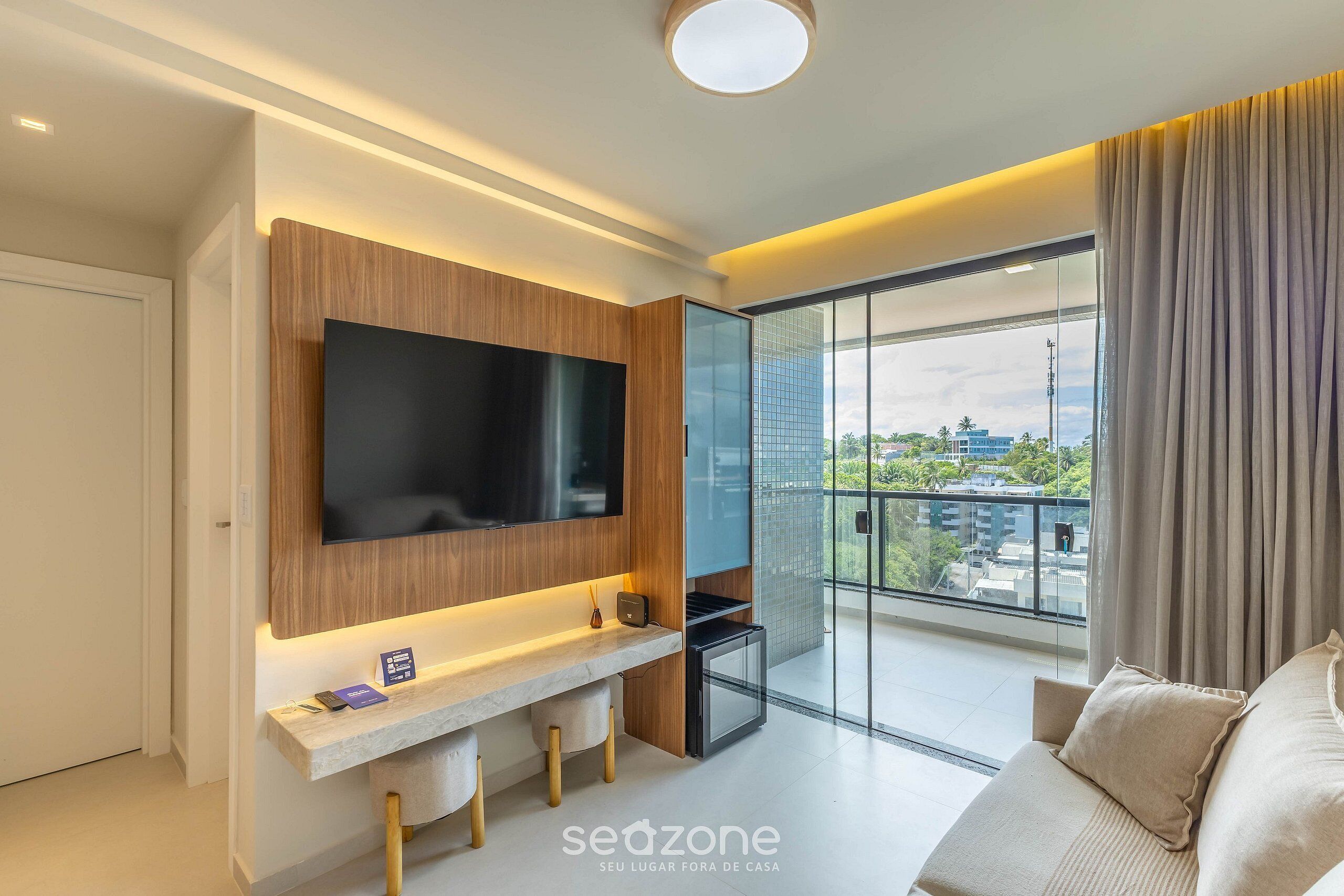 Basic Apartment | Living area