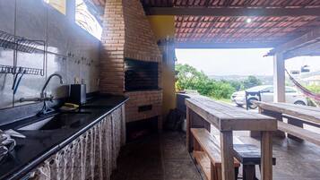 Casa, para fumantes | 3 quartos