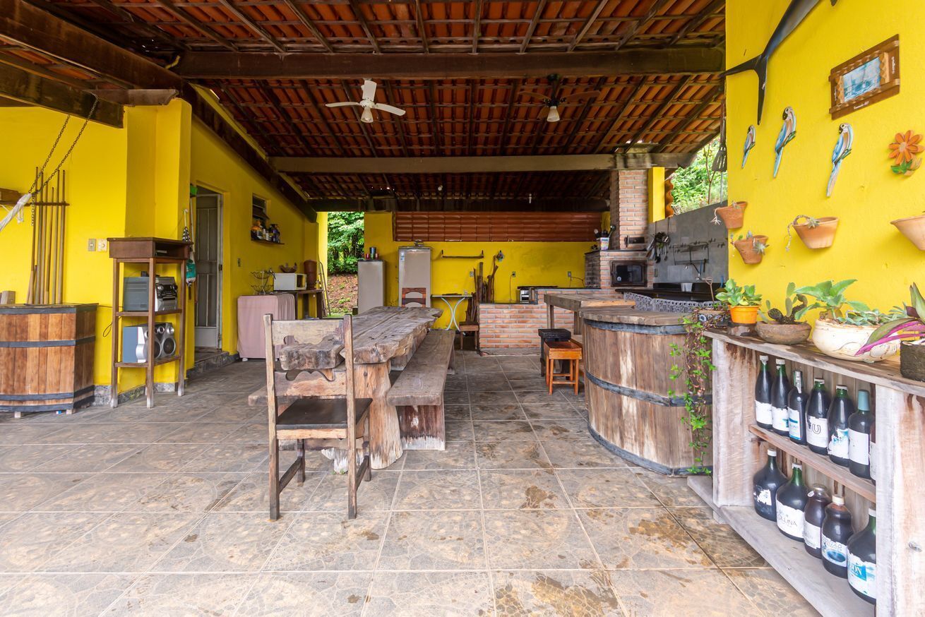 Casa, para fumantes | 3 quartos