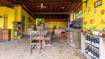 Casa, para fumantes | 3 quartos