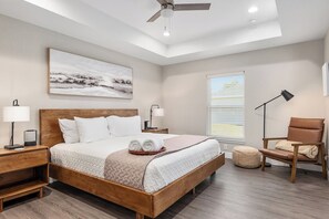 Schreibtisch, Bügeleisen/Bügelbrett, WLAN, Bettwäsche