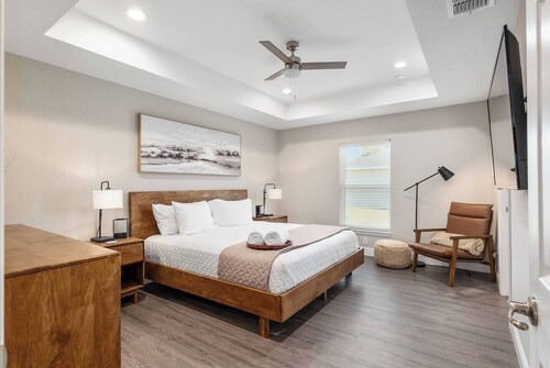 The Hobby Horse - 8 miles from WEC !