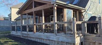 Spacious 4-bedroom house in lovely Shawnee Sleeps 10