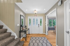 Interior - The Shawnee Smart Estate-Sleeps 10+ (Shawnee)