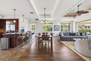 Interior - Spacious Ocean View condo with AC in Mauna Kea Resort (Waimea)