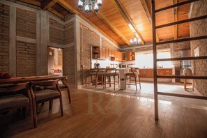 Dining - RANCHO R4 BOUTIQUE CABIN (Tlajomulco de Zúñiga)